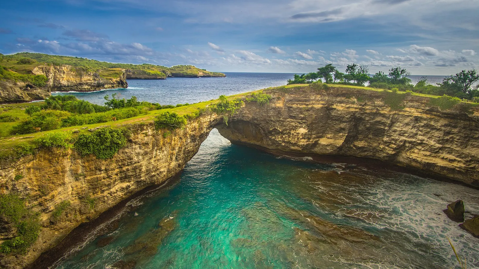 Bali & Nusa Penida Muslim-Friendly Escape · 5 Days 4 Nights